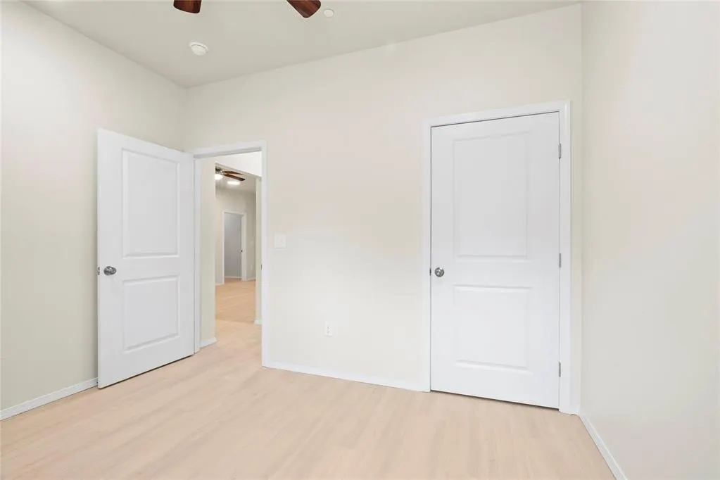 Photo 19 — 220 E Abbot Lane, Mustang, OK 73064