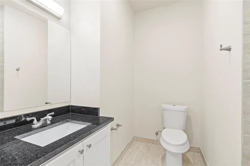 Photo 20 — 220 E Abbot Lane, Mustang, OK 73064