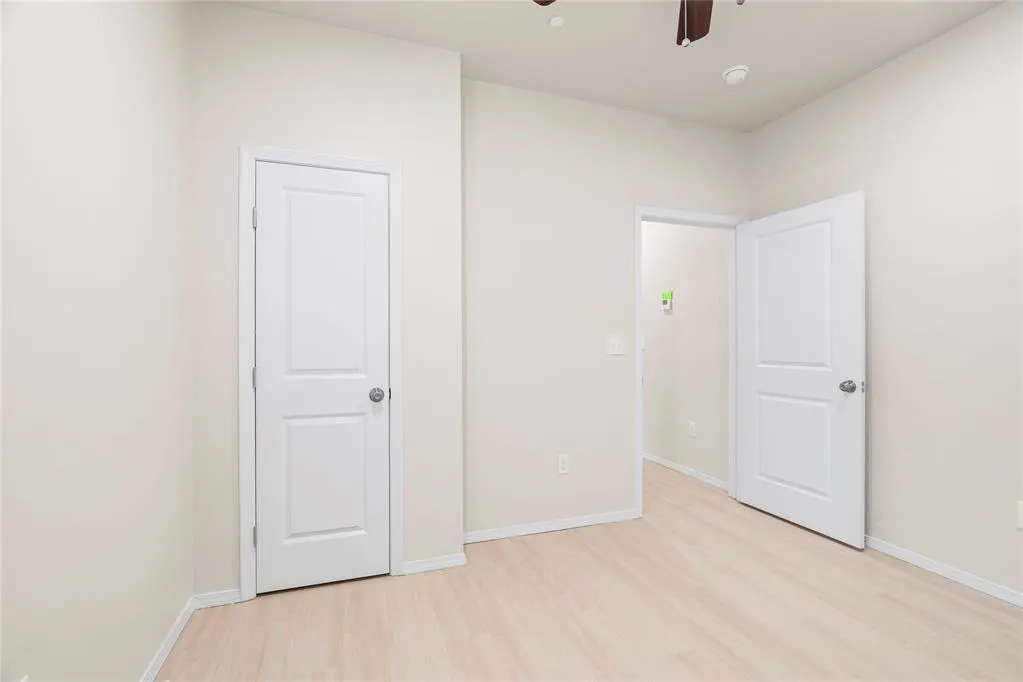 Photo 23 — 220 E Abbot Lane, Mustang, OK 73064