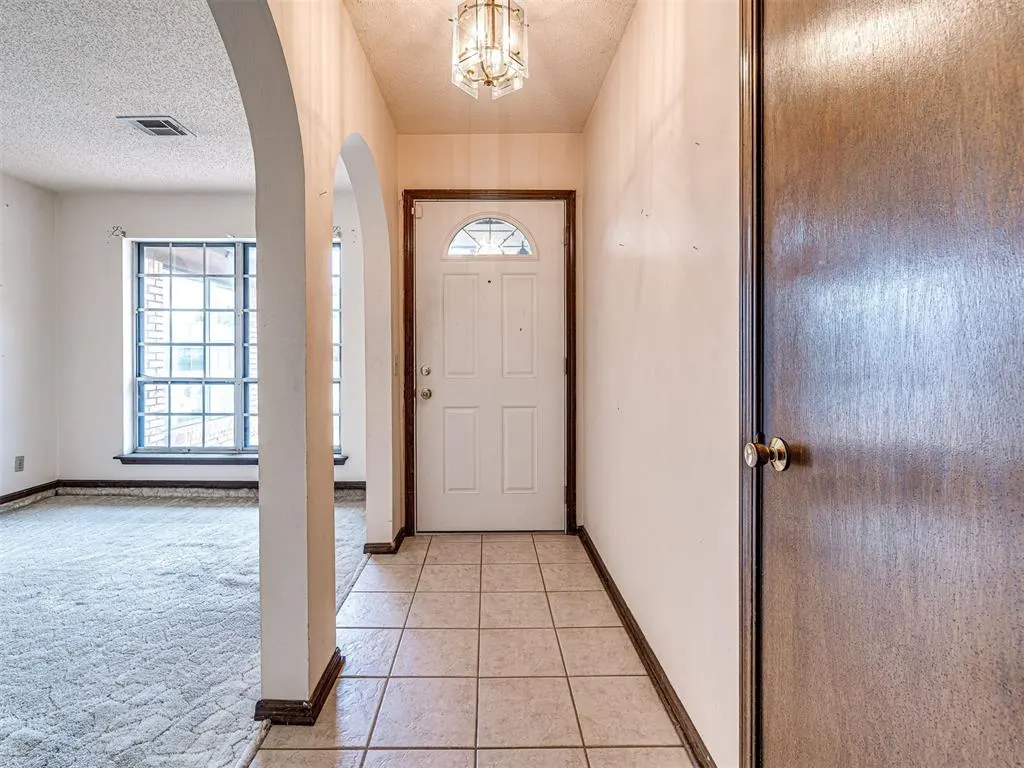 Photo 3 — 4909 NW 18th Street, Oklahoma City, OK 73127