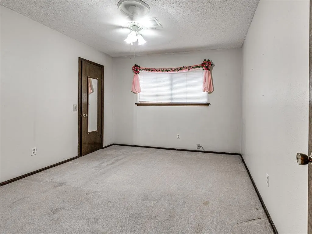 Photo 24 — 4909 NW 18th Street, Oklahoma City, OK 73127