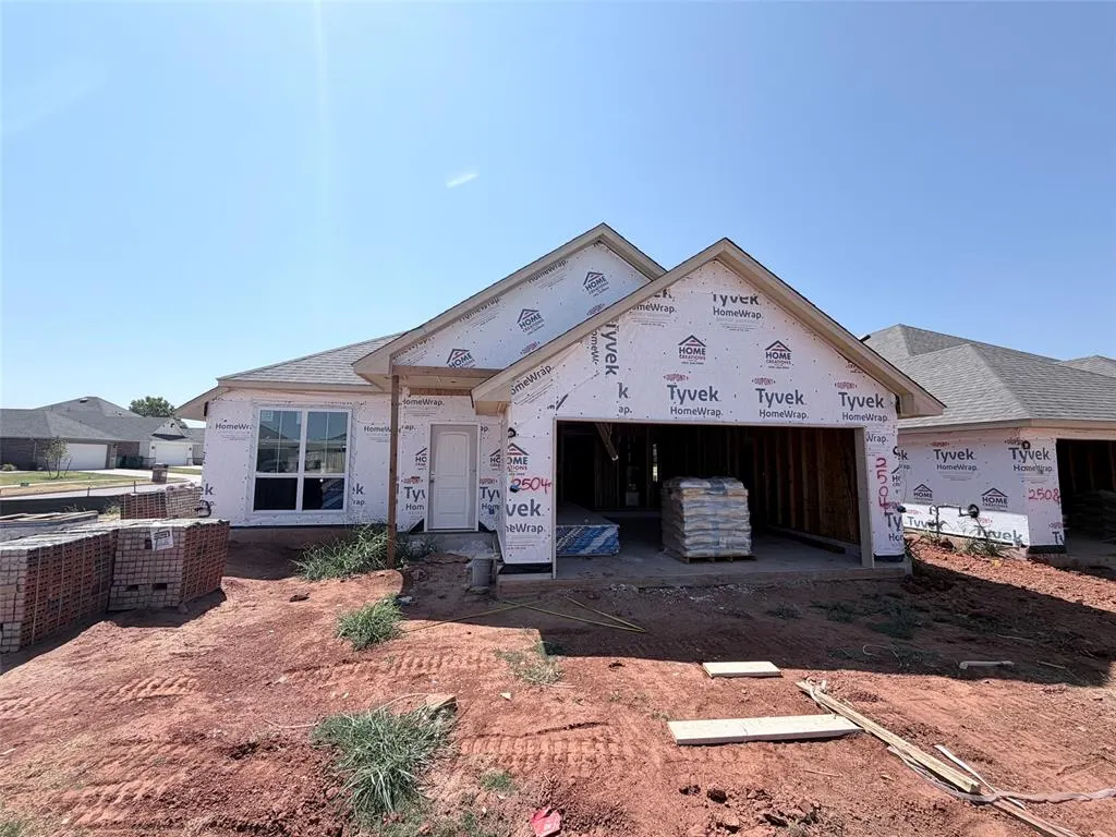 Front exterior — 2504 NW 196th Street, Edmond, OK 73012