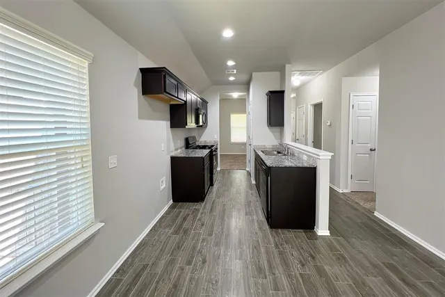 Photo 8 — 412 Nathan Way, Yukon, OK 73099