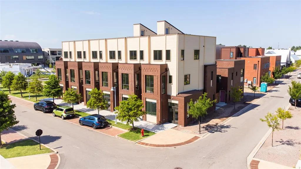 Photo 9 — 1701 Wheeler Street, Oklahoma City, OK 73108