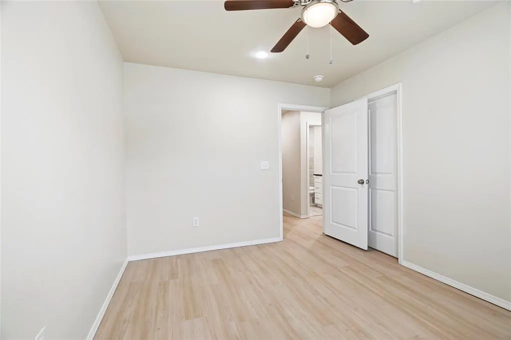 Photo 29 — 224 E Abbot Lane, Mustang, OK 73064