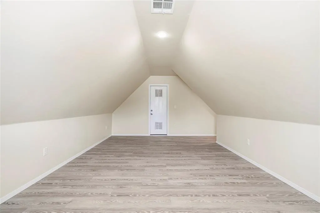 Photo 26 — 228 E Abbot Lane, Mustang, OK 73064