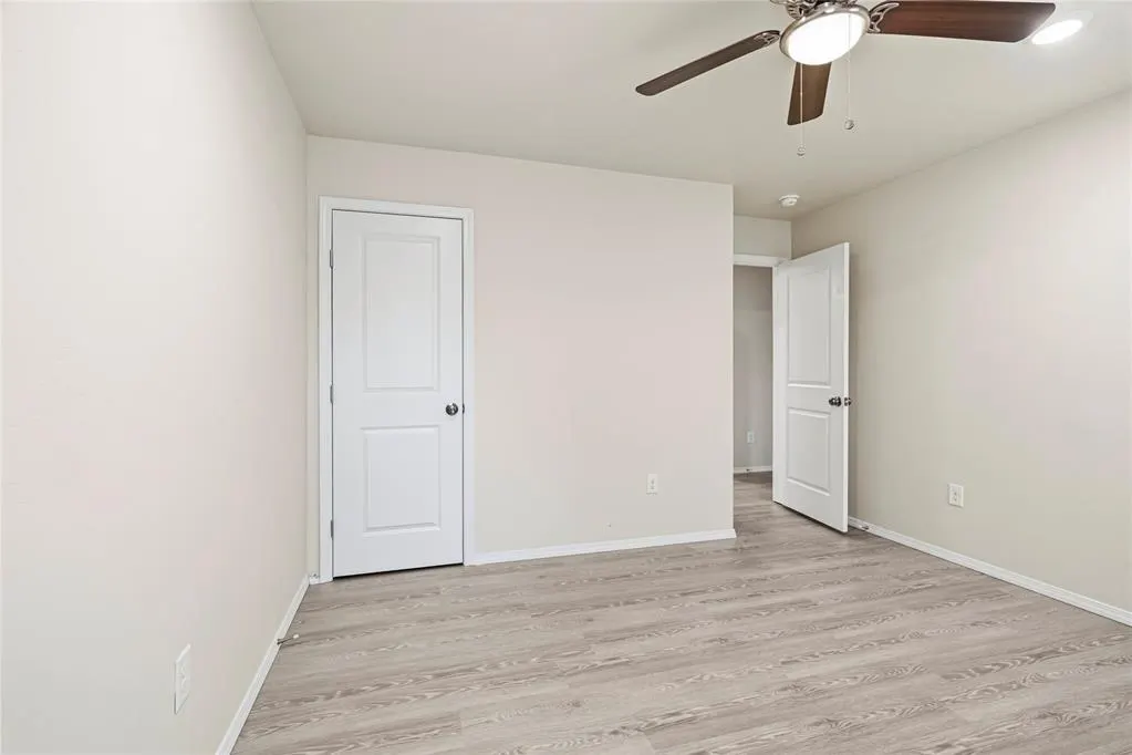 Photo 31 — 228 E Abbot Lane, Mustang, OK 73064