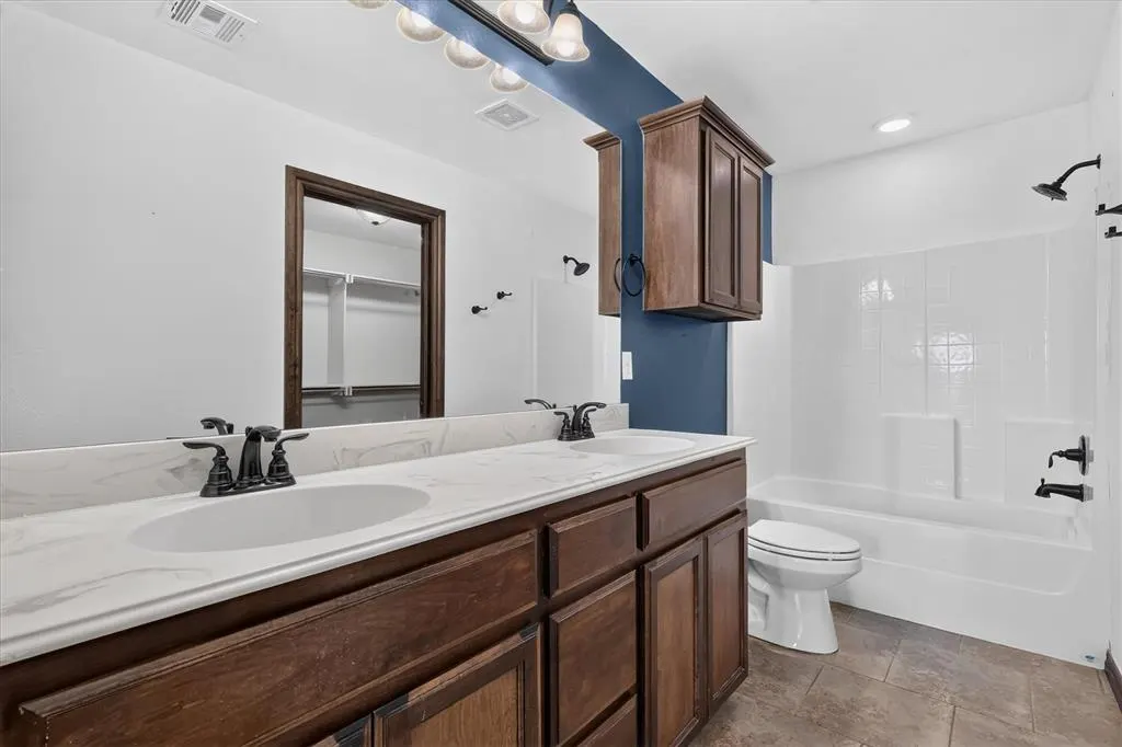 Photo 20 — 11116 SW 38th Circle, Mustang, OK 73064