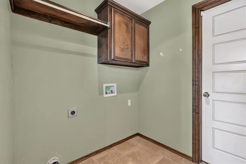 Photo 22 — 11116 SW 38th Circle, Mustang, OK 73064