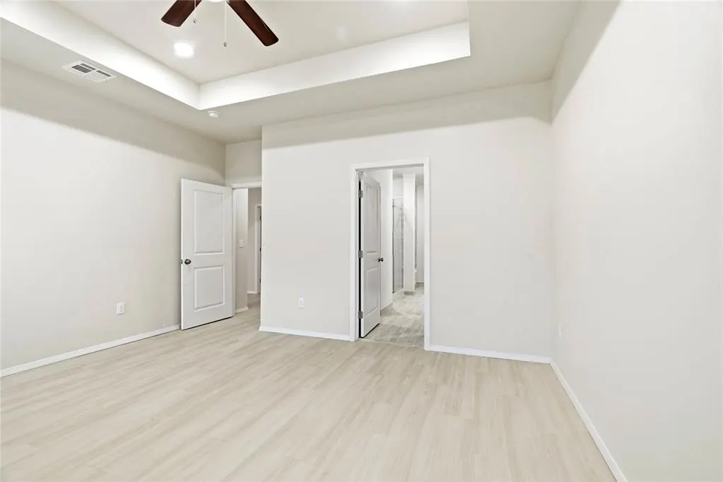 Photo 10 — 232 E Abbot Lane, Mustang, OK 73064