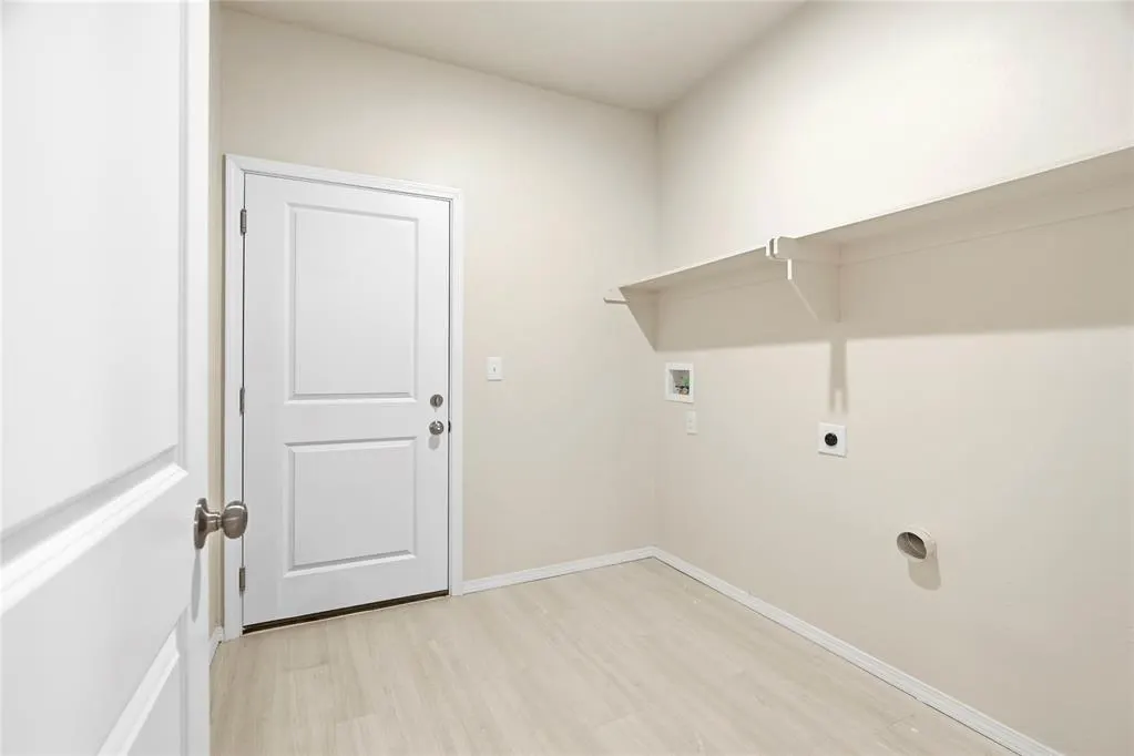 Photo 32 — 232 E Abbot Lane, Mustang, OK 73064