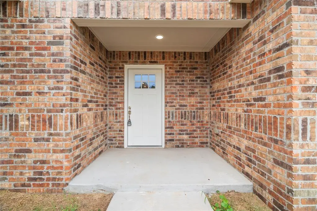 Photo 36 — 232 E Abbot Lane, Mustang, OK 73064
