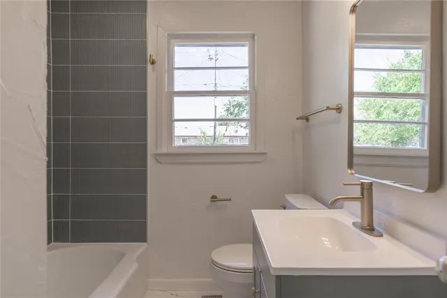 Photo 3 — 3217 SW 40th Street, Oklahoma City, OK 73119