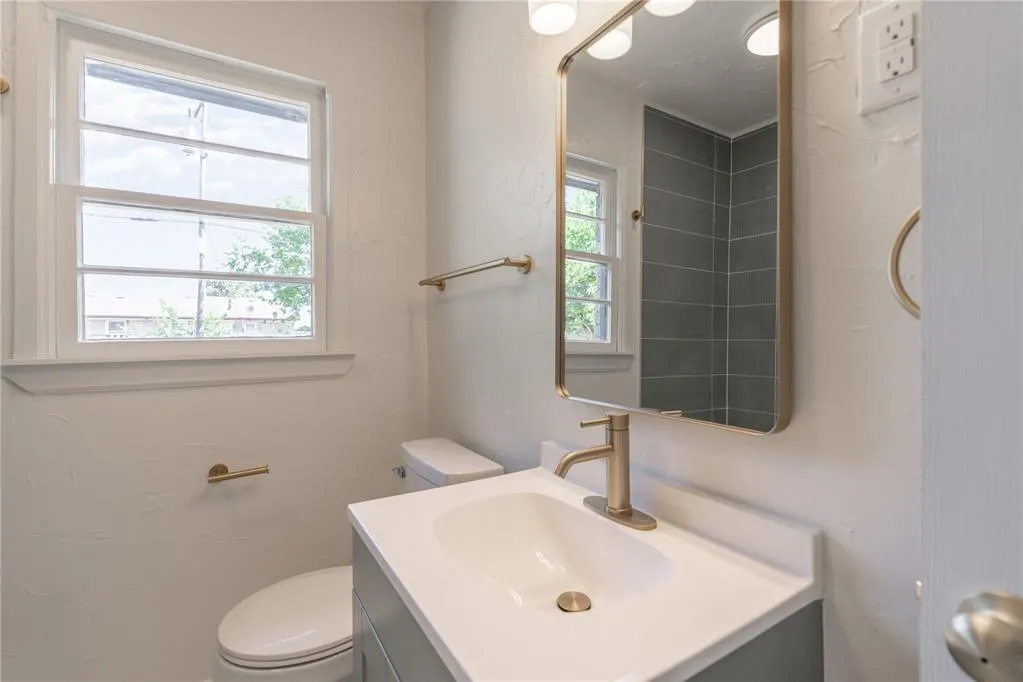 Photo 19 — 3217 SW 40th Street, Oklahoma City, OK 73119