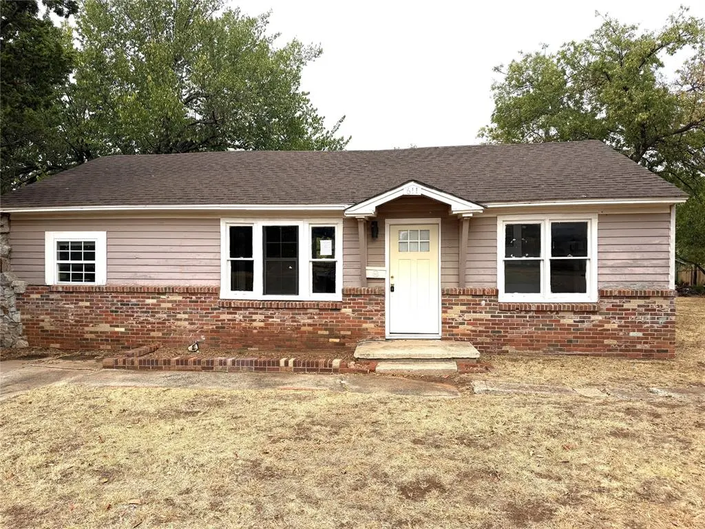 Photo 3 — 611 NW 95th Street, Oklahoma City, OK 73114