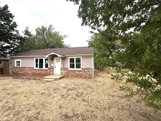 Photo 4 — 611 NW 95th Street, Oklahoma City, OK 73114