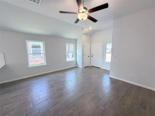 Photo 3 — 2924 NW 196th Place, Edmond, OK 73012