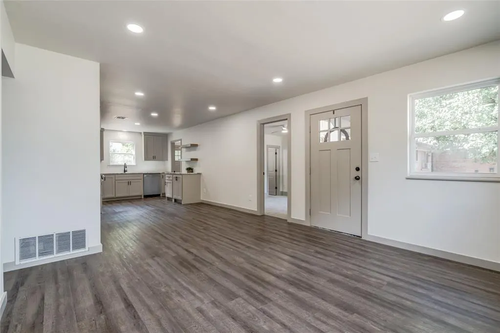 Photo 10 — 4813 S By Pass Terrace, Oklahoma City, OK 73119