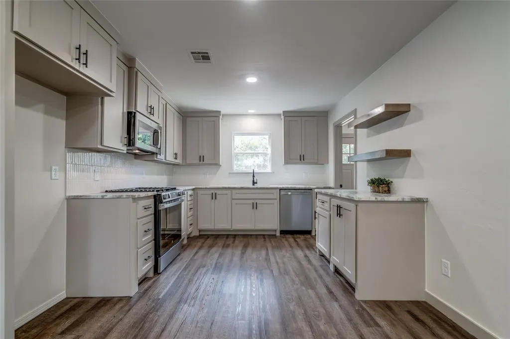 Photo 12 — 4813 S By Pass Terrace, Oklahoma City, OK 73119