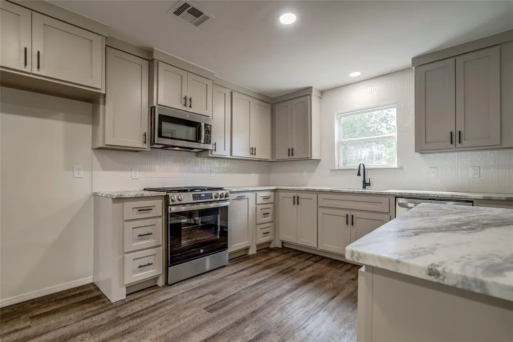 Photo 14 — 4813 S By Pass Terrace, Oklahoma City, OK 73119