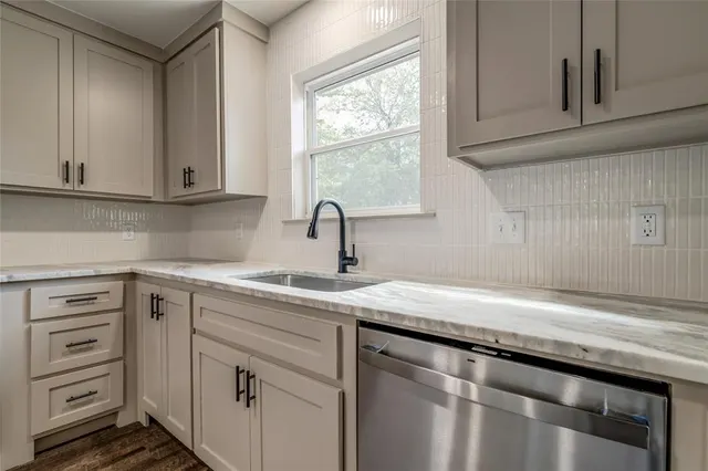 Photo 2 — 4813 S By Pass Terrace, Oklahoma City, OK 73119