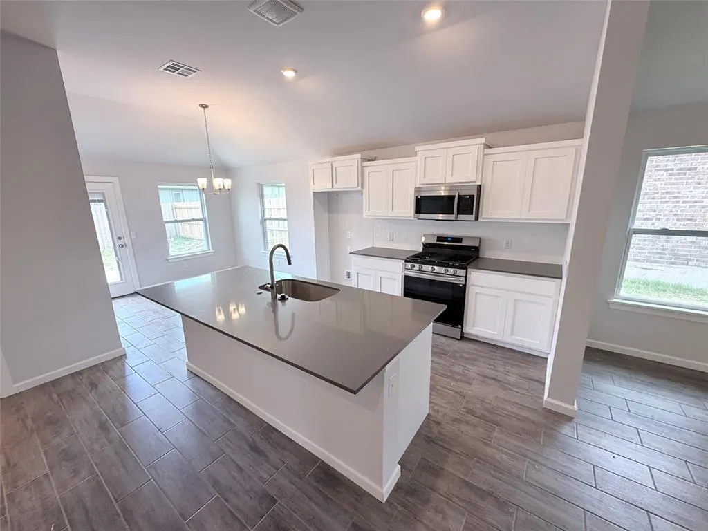 Photo 4 — 2916 NW 196th Place, Edmond, OK 73012