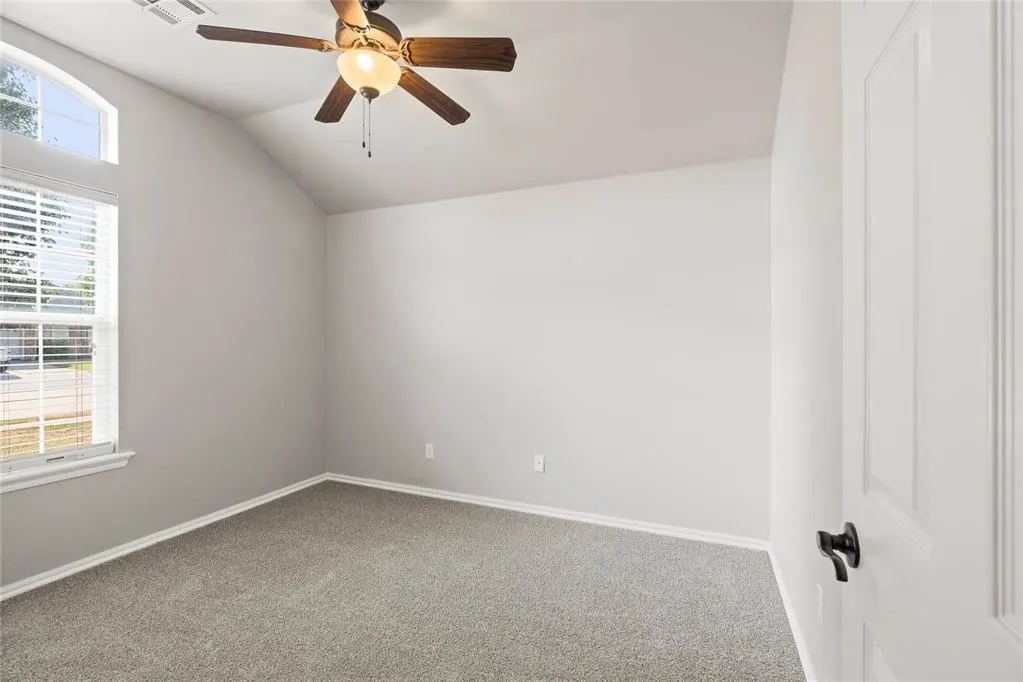 Photo 24 — 620 McConnell Drive, Yukon, OK 73099