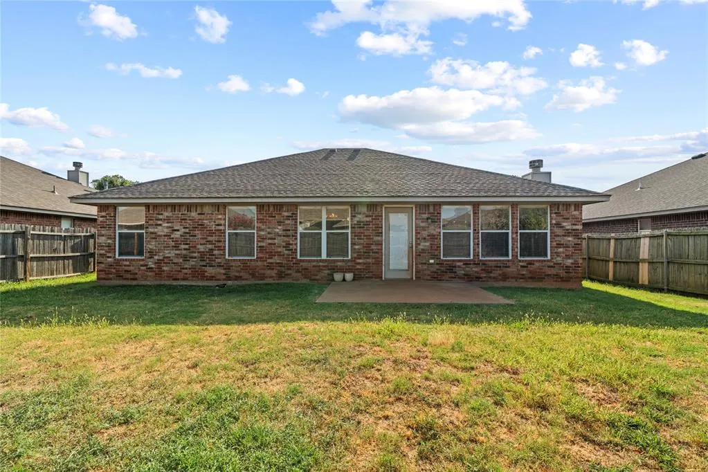 Photo 27 — 620 McConnell Drive, Yukon, OK 73099