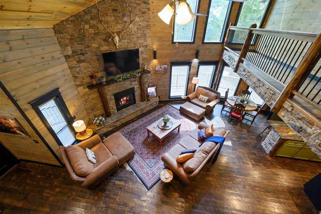 Photo 8 — 401 S Eagle Mountain Trail, Broken Bow, OK 74728