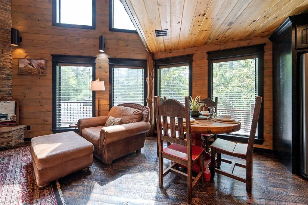 Photo 11 — 401 S Eagle Mountain Trail, Broken Bow, OK 74728