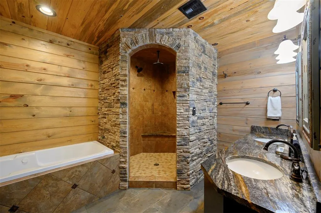 Photo 18 — 401 S Eagle Mountain Trail, Broken Bow, OK 74728