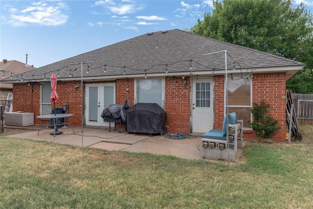 Photo 25 — 404 N Lockeport Drive, Edmond, OK 73003