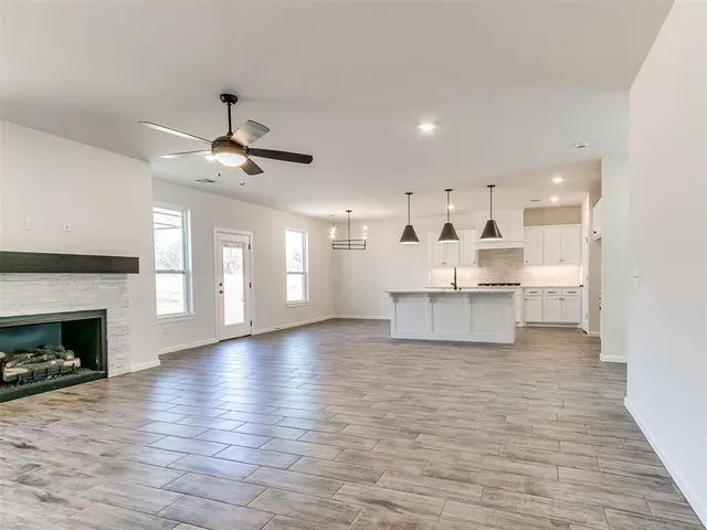 Photo 7 — 1304 Lighthorsemen Way, Choctaw, OK 73020