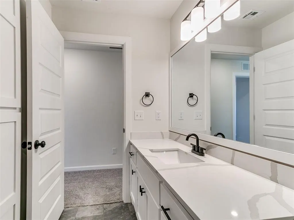 Photo 15 — 1304 Lighthorsemen Way, Choctaw, OK 73020