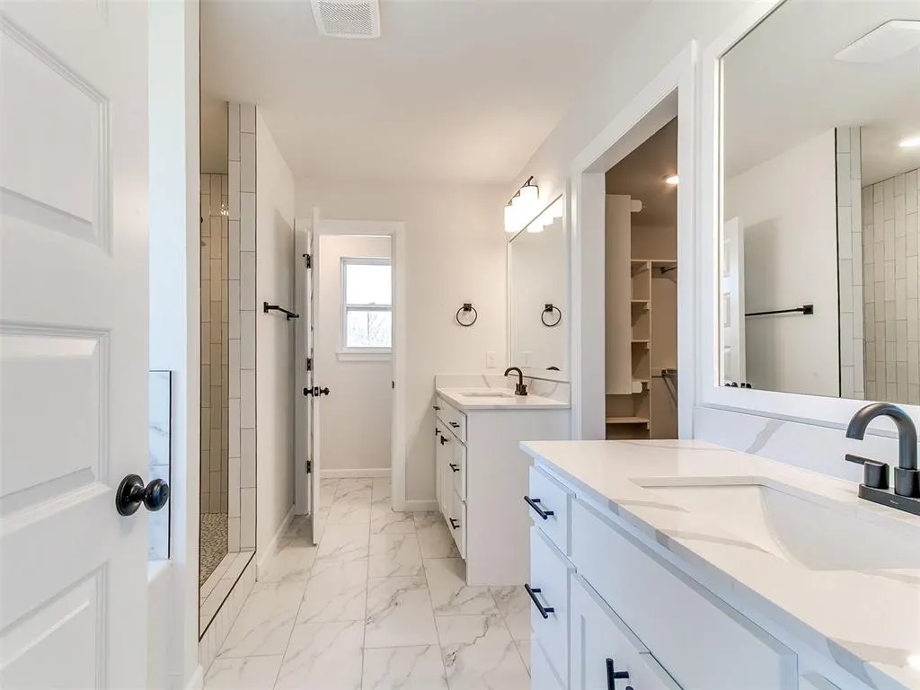 Photo 22 — 1304 Lighthorsemen Way, Choctaw, OK 73020