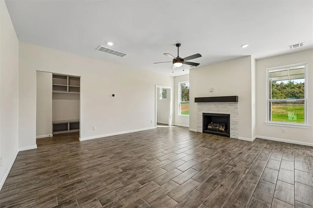 Photo 6 — 1304 Lighthorsemen Way, Choctaw, OK 73020