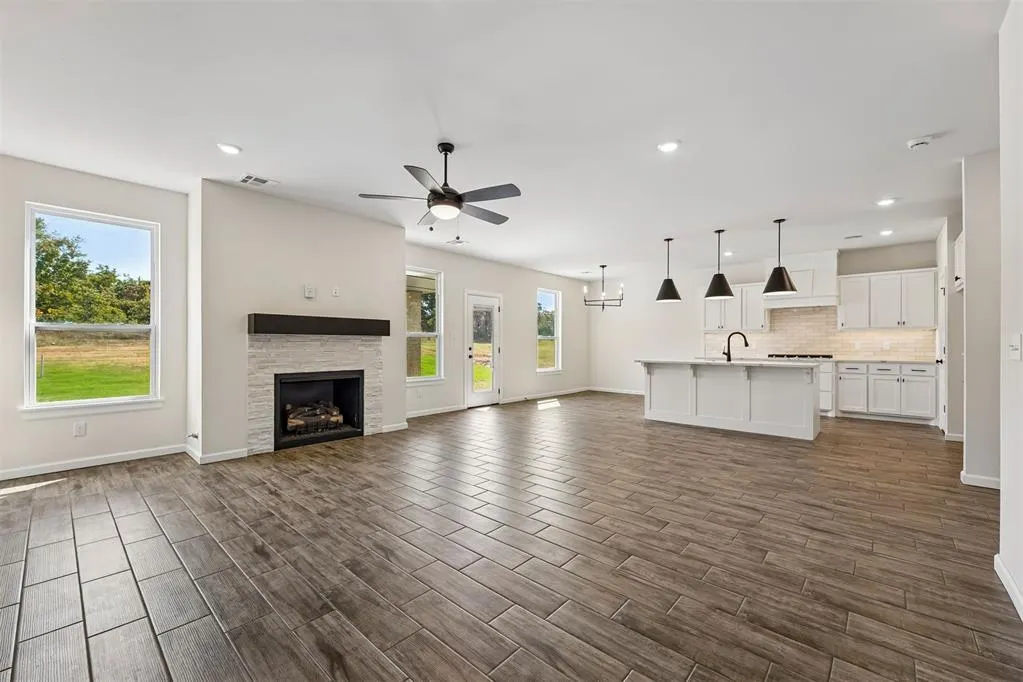 Photo 7 — 1304 Lighthorsemen Way, Choctaw, OK 73020