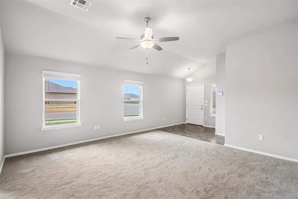 Photo 8 — 9201 SW 45th Terrace, Oklahoma City, OK 73179