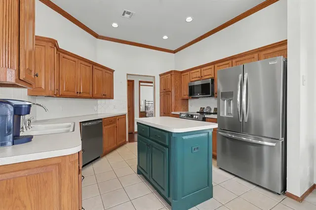 Photo 3 — 509 S Santa Fe Avenue 162, Edmond, OK 73003
