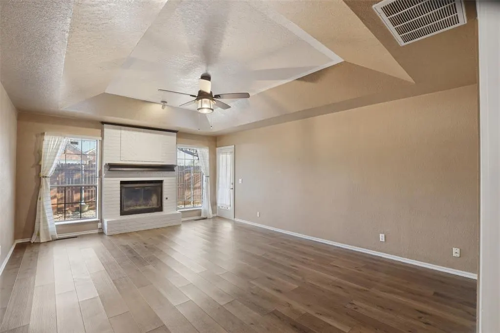 Photo 2 — 508 Santa Fe Terrace, Edmond, OK 73012