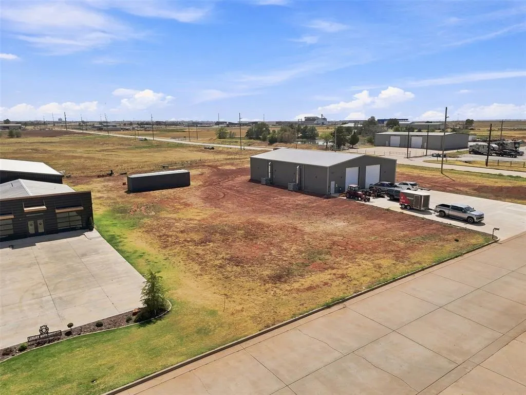 Front exterior — 645 Industrial Parkway, Kingfisher, OK 73750