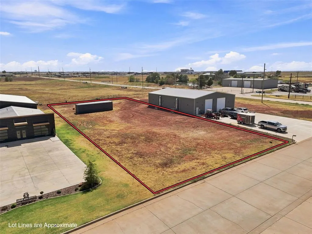 Photo 2 — 645 Industrial Parkway, Kingfisher, OK 73750