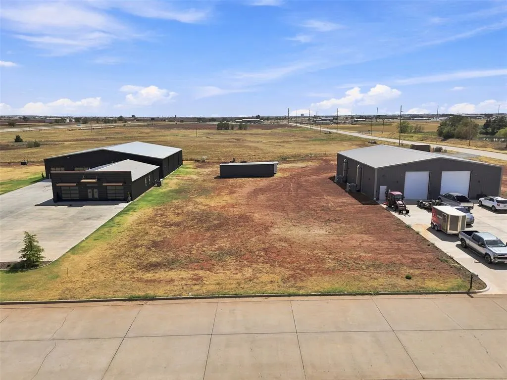 Photo 3 — 645 Industrial Parkway, Kingfisher, OK 73750