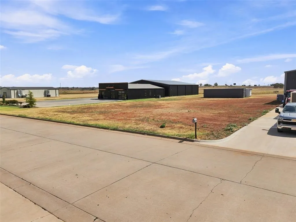 Photo 23 — 645 Industrial Parkway, Kingfisher, OK 73750