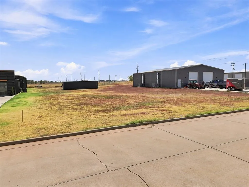 Photo 24 — 645 Industrial Parkway, Kingfisher, OK 73750