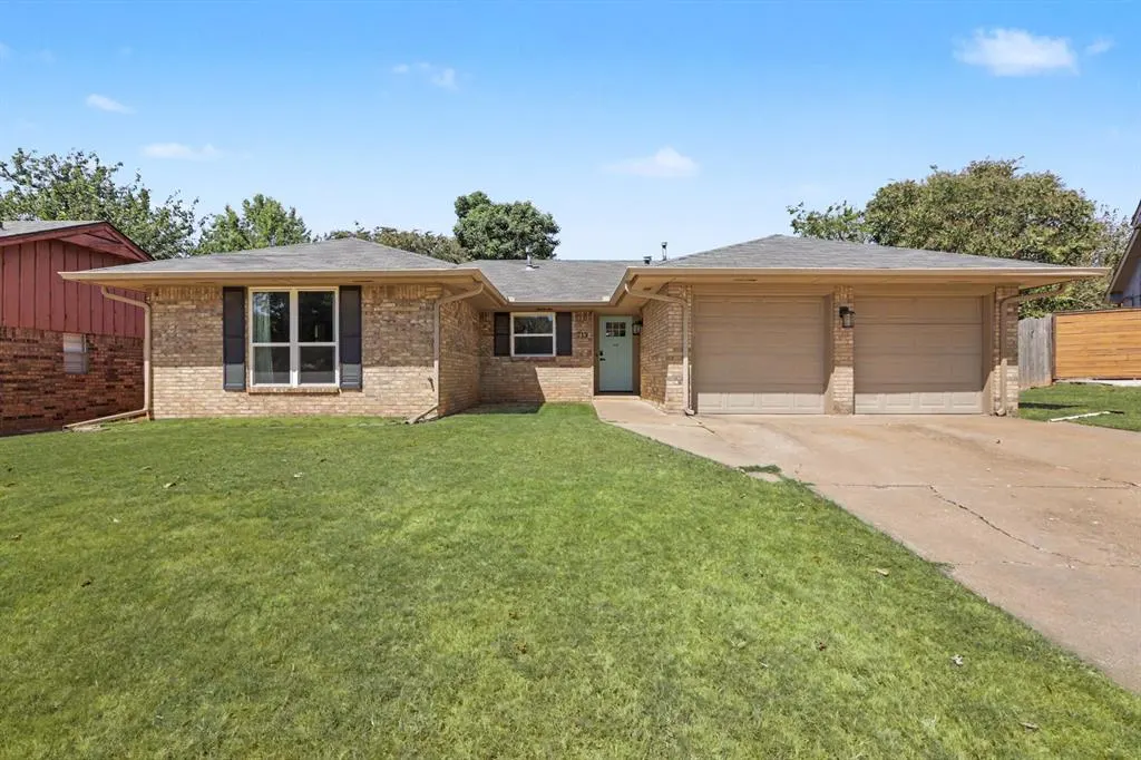 Front exterior — 713 Banner Avenue, Edmond, OK 73013