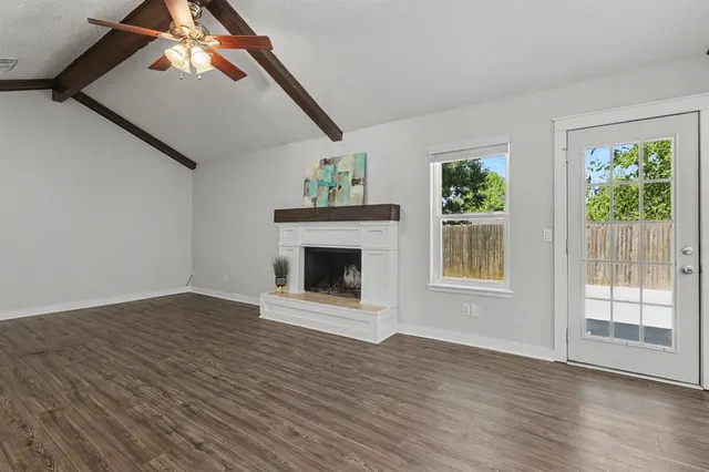 Photo 2 — 713 Banner Avenue, Edmond, OK 73013