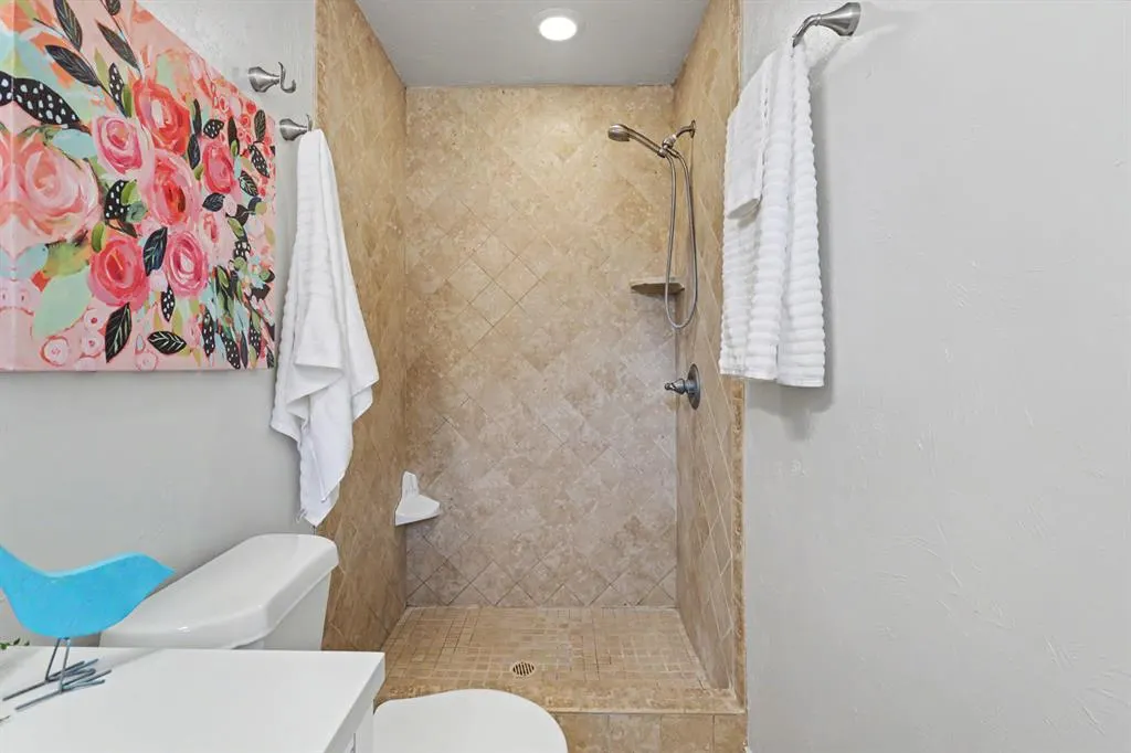 Photo 16 — 713 Banner Avenue, Edmond, OK 73013