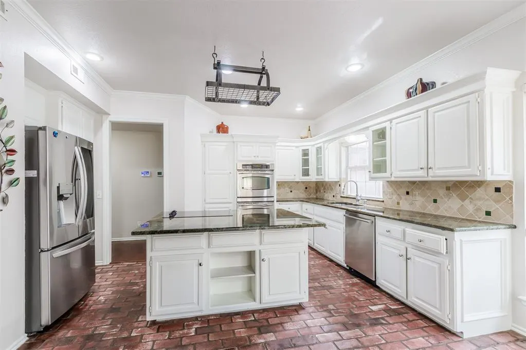 Photo 23 — 2209 Wildwood Terrace, Edmond, OK 73034