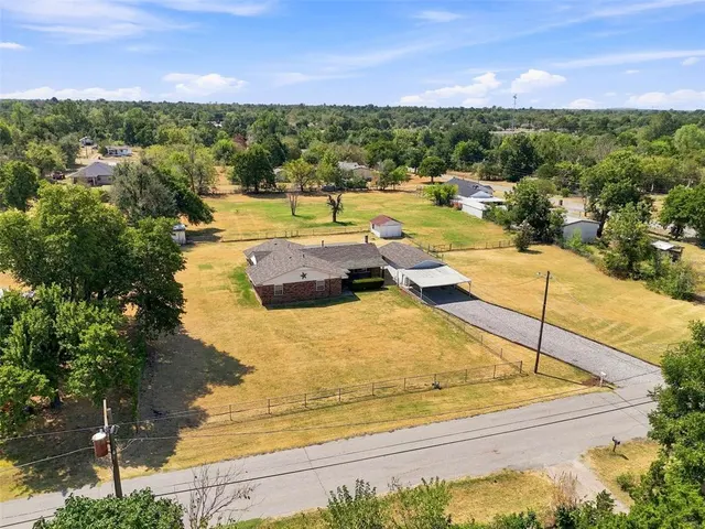 Photo 6 — 10220 NE 19th Street, Oklahoma City, OK 73141